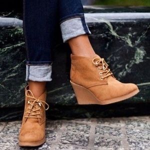 Sam Edelman Suede Wedge Lace-Up Booties 7M